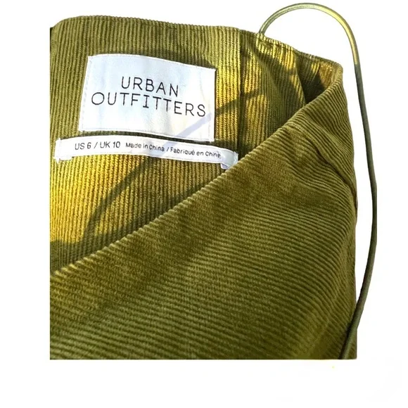 Urban Outfitters Colette Corduroy Dress - Picture 4 of 6